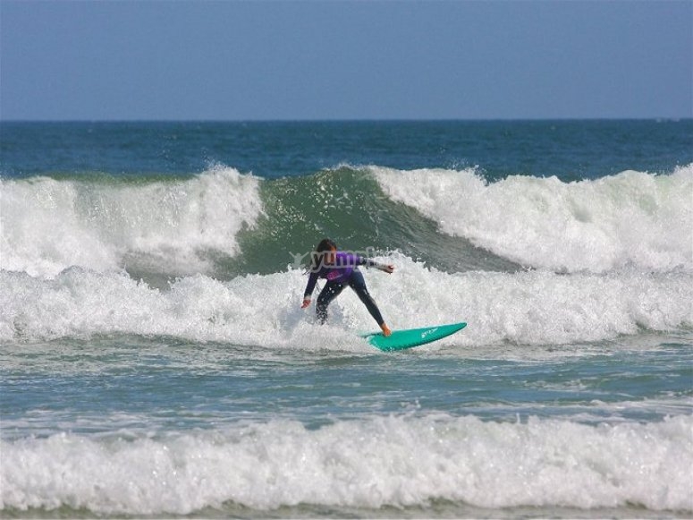 Escuela Cántabra de Surf Quiksilver Roxy Escuela Cántabra de Surf Quiksilver Roxy