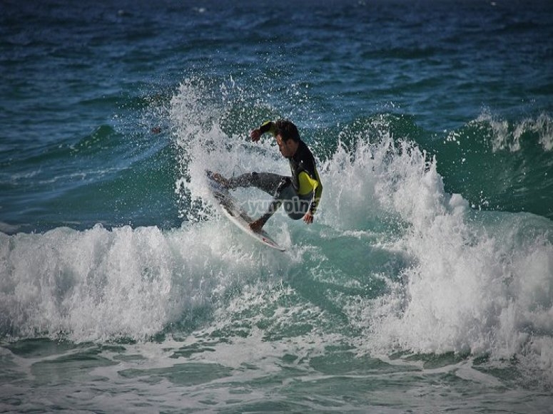 Cursos de surf en A Coruña Cursos de surf en A Coruña