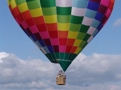 Ballonflug über Ibiza und Frühstück für Kinder