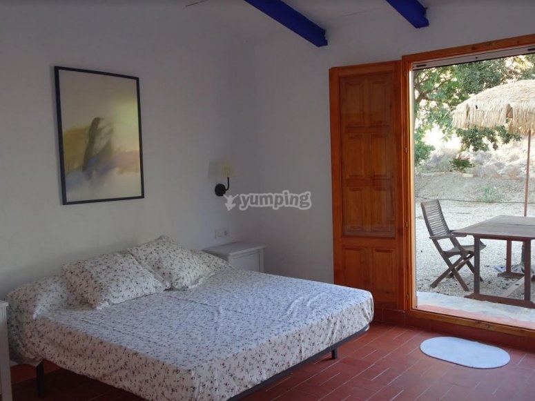 Dormitorio en alojamiento durante el surfcamp Dormitorio en alojamiento durante el surfcamp