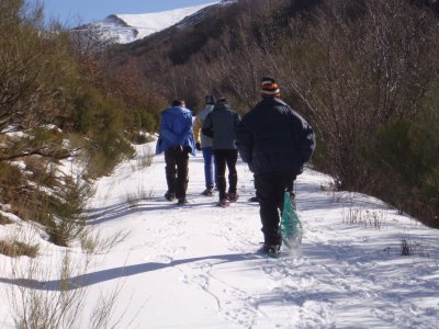 Ruta en raquetas de nieve por las montañas de León