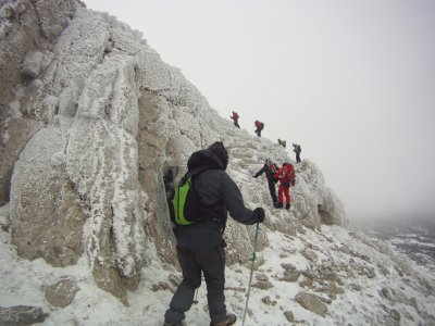 Excursión con raquetas de nieve en Javalambre
