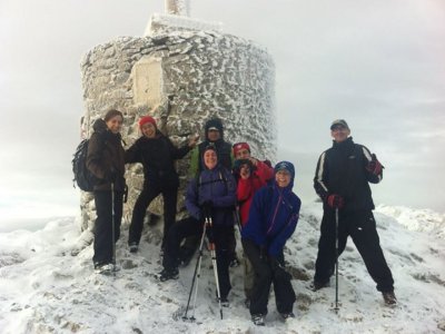 Ruta de raquetas de nieve con comida incluida