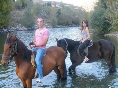 Ruta a caballo 1h. en Sort