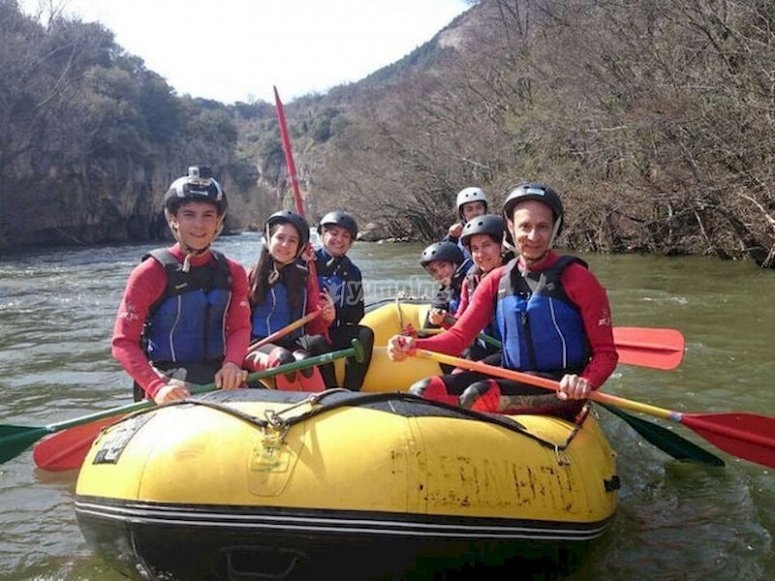 Desciende en rafting por los cañones del Ebro Desciende en rafting por los cañones del Ebro