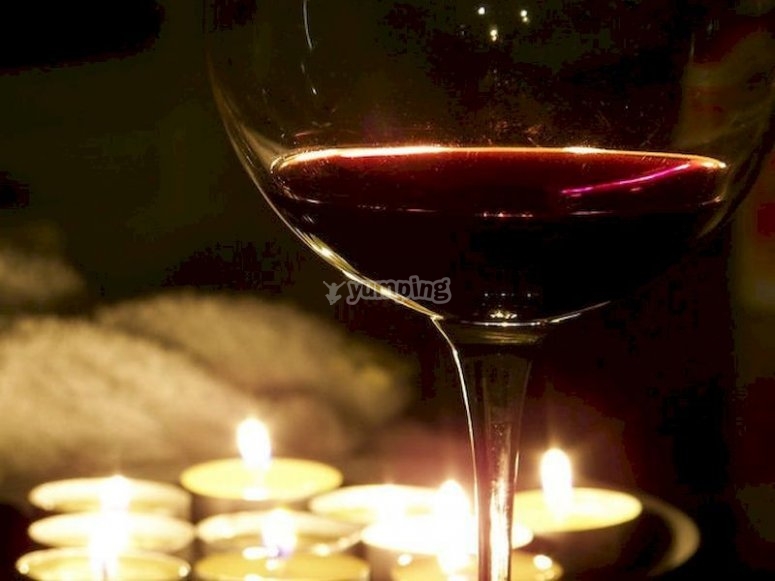 Haz una cata de vinos en el Convento de San Esteban Haz una cata de vinos en el Convento de San Esteban