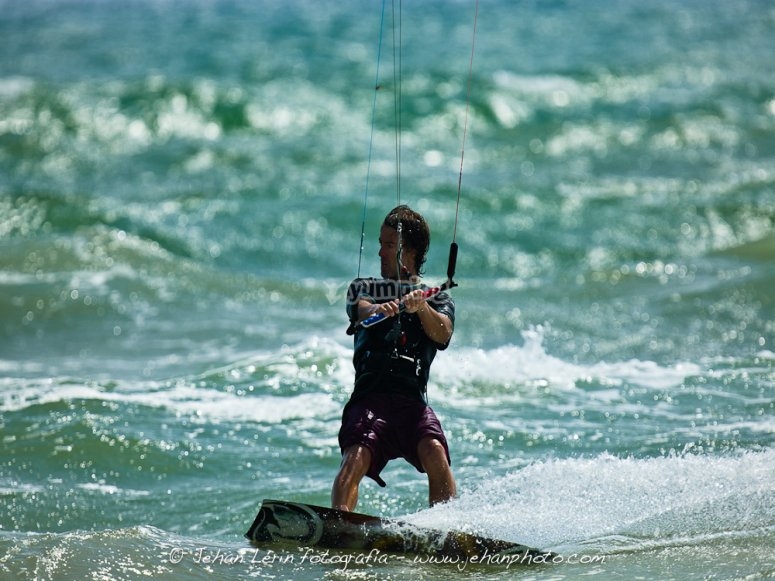 Kiteboarding Valencia, precios y reservas 2024