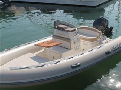 Alquiler de Zodiac Lomac 5, 4 horas en Denia
