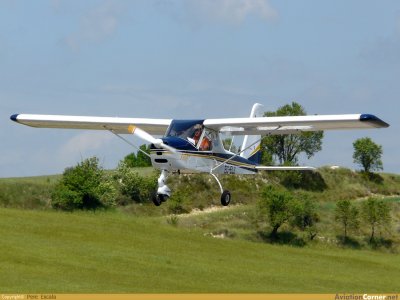 Pilotar una avioneta en Alcocer de Planes 1 hora