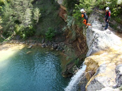 Trekking acuático + alojamiento en Barcelona