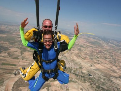 Mother’s Day Offer: skydiving+DVD, Ontur