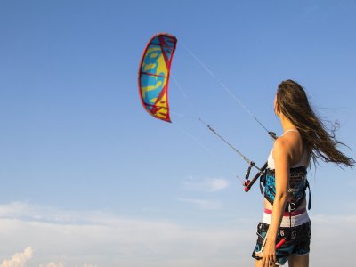 Clase de kitesurf 2 horas en Guardamar o San Pedro