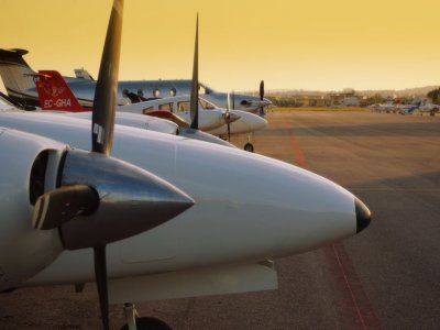 Piloto por un día en avioneta Cessna. Manises