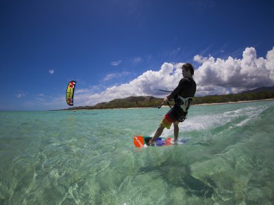 Bautizo de kitesurf en Castelldefels + fotos