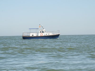 Paseo en barco jornada completa 8 horas