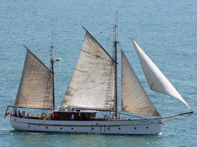 Barco para grupos con actividades 3h, Marbella