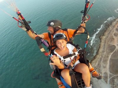Vuelo parapente biplaza + vídeo HD, Playa San Juan
