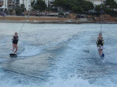 El Spot Wakeboard School Esquí Acuático