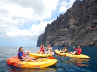  Kayaking along the cliffs 