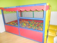 Play in the ball pool 