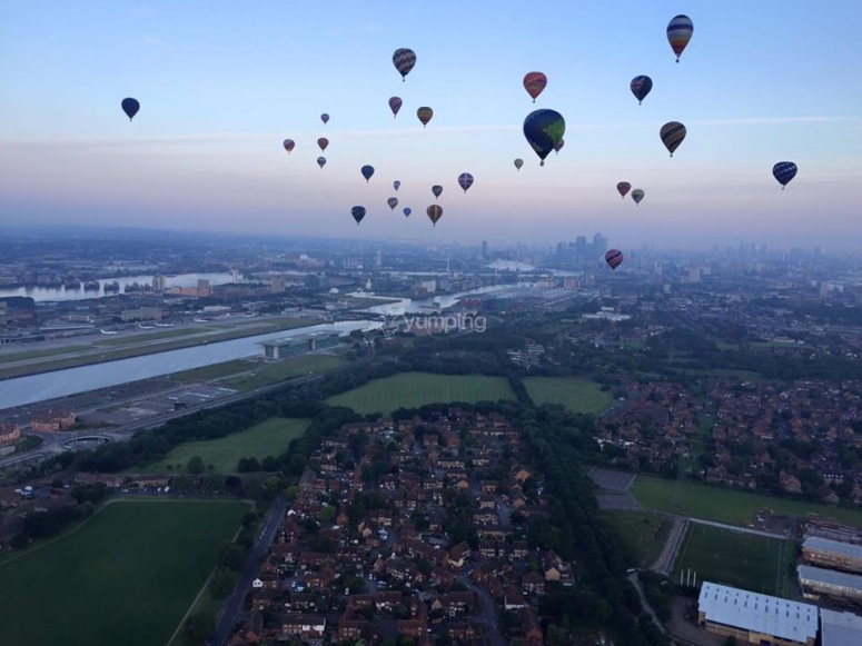 Vuelo en globo en exclusiva parejas Valle del Ebro desde 1000€ Vuelo en globo en exclusiva parejas Valle del Ebro desde 1000€