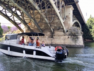 Alquiler de barco con patrón por Guadalquivir (4h)