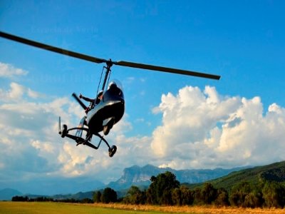 10 min beginners autogyro flight in Ainsa