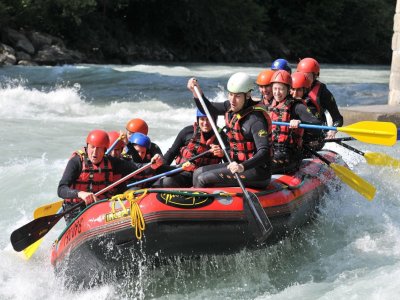Discesa di rafting in Alto Tajo, giornata intera