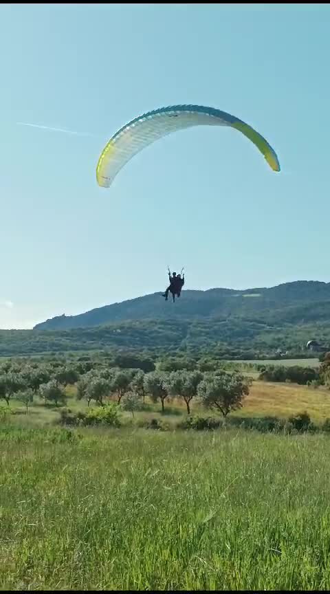 Avis de Erika concernant Vol en parapente + vidéo et photos Vallée d'Áger, 25 min