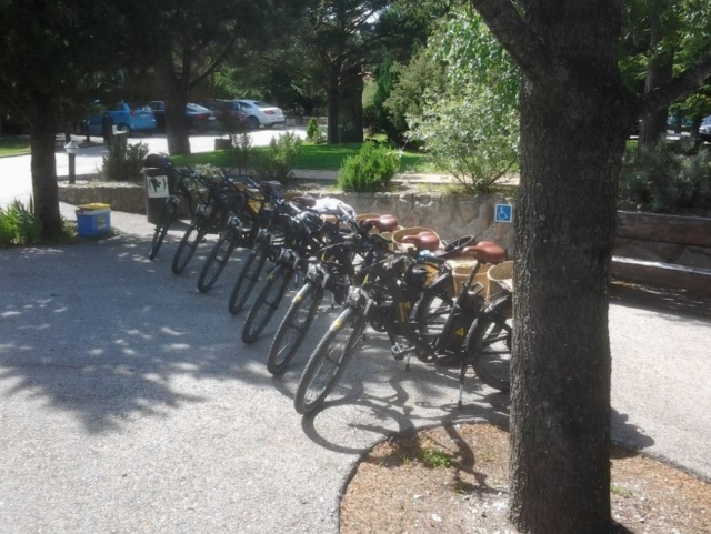  Estacionamento de bicicletas 