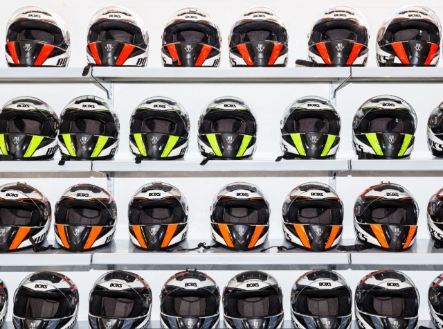  Online helmets 