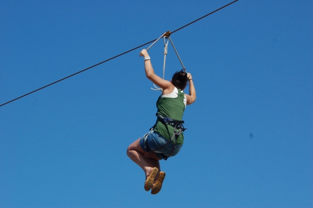  Zip line