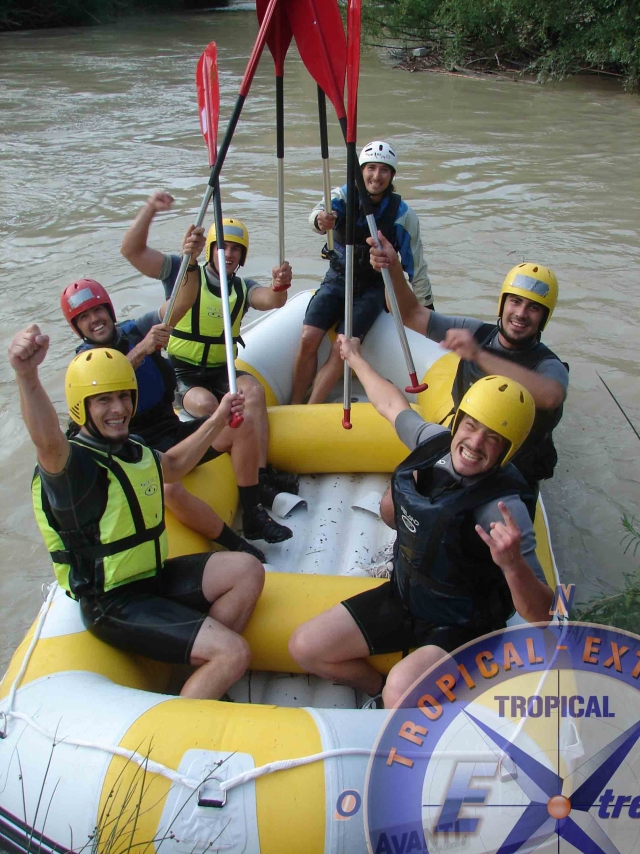 Rafting en Granada en el rio Guadalfeo