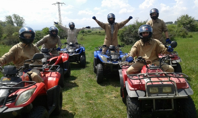 Pilotando quads en Fresno de la Fuente