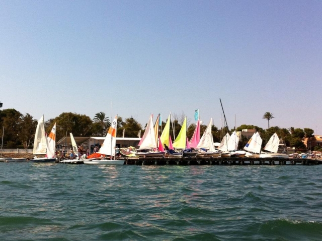 Los barcos en el puerto 