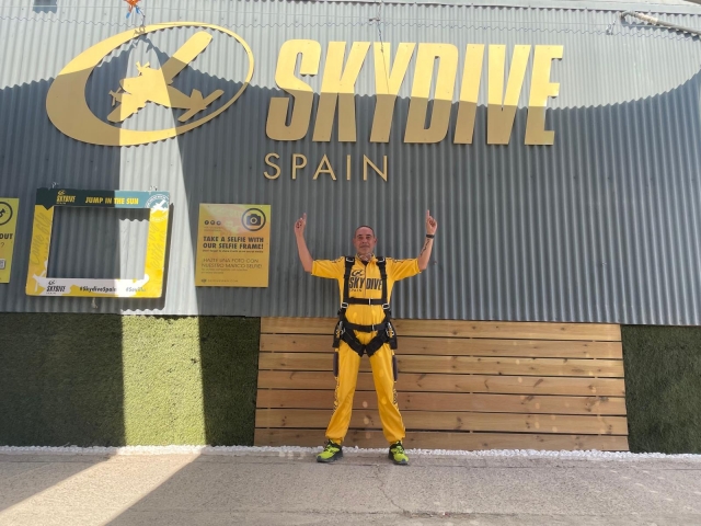 Review of Sandra about Parachute jump Seville video and photos 4000 m