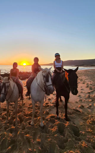 res_o-67873-rutas-a-caballo_de_ana-coloma-mendicute_17919670197786.jpg