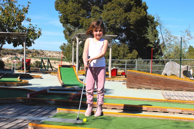  Minigolf for children 