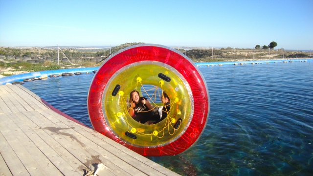  Roller in the water 