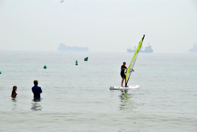  海上风帆 