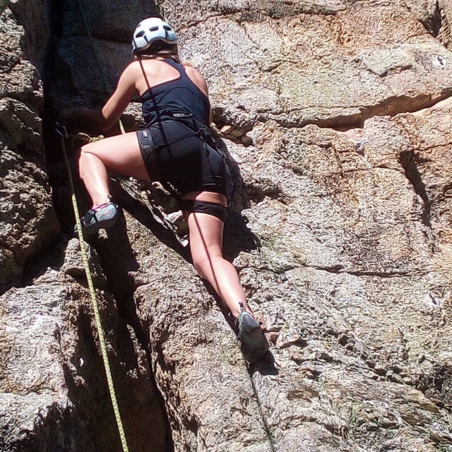  Climbing 