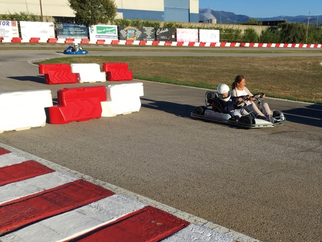  Zweisitzer-Kart mit der Kleinen 