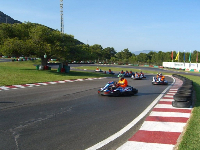 Llegando a la recta del trazado