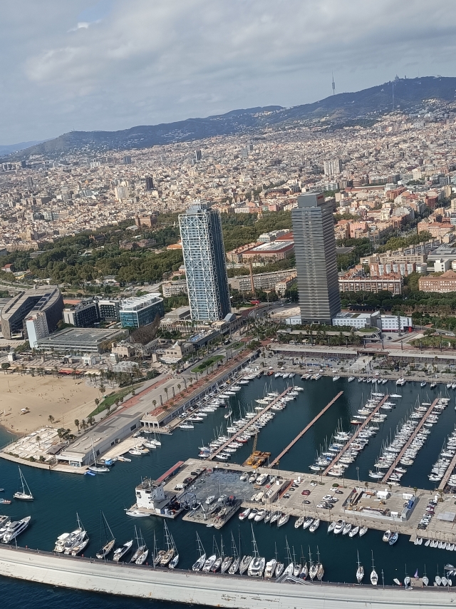 Opinión de Albert sobre Paseo en helicóptero en costa de Barcelona, 7 mins