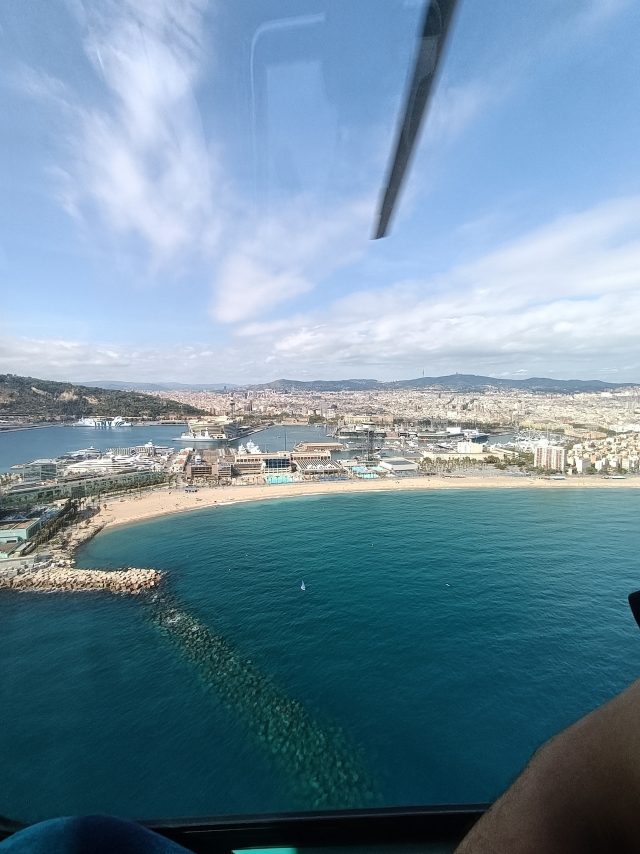 Avis de Yolanda concernant Balade en hélicoptère sur la côte de Barcelone, 7 min