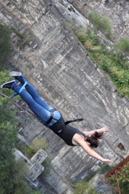 Salto desde el puente