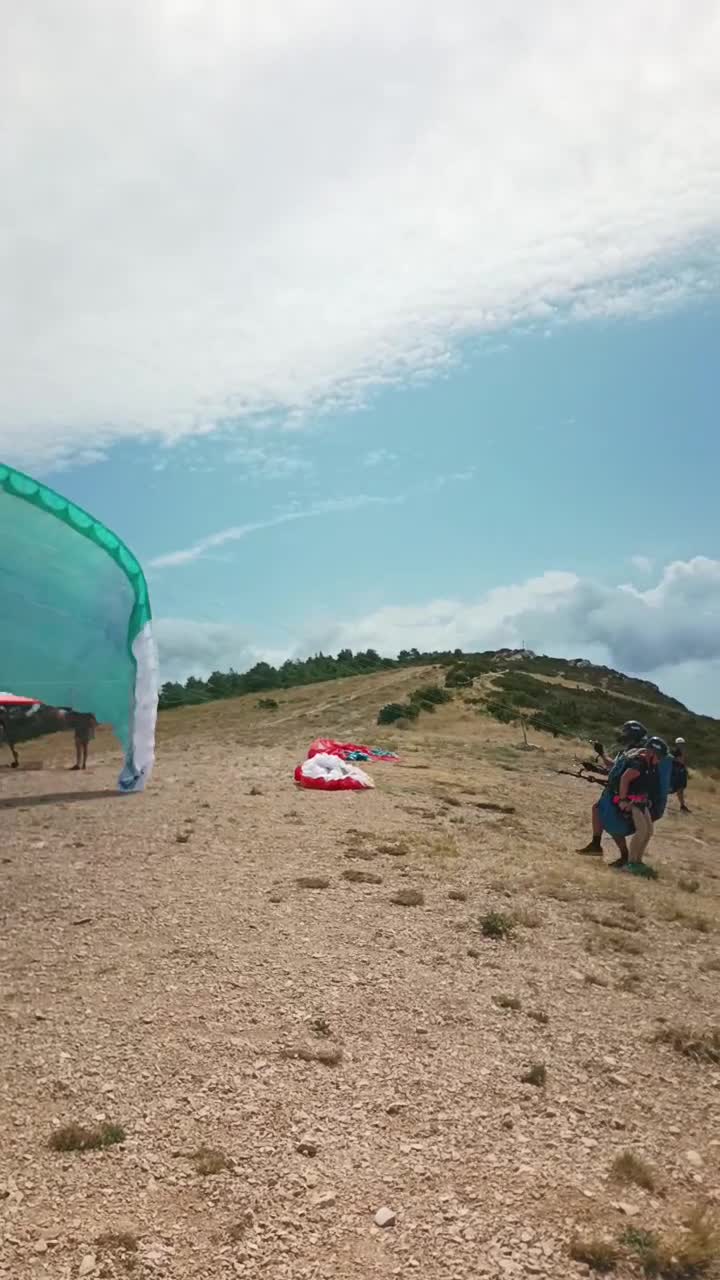 res_o-64818-parapente_de_maria-del-carmen-lopez-alcantara_17522165341938.mp4 res_o-64818-parapente_de_maria-del-carmen-lopez-alcantara_17522165341938.mp4