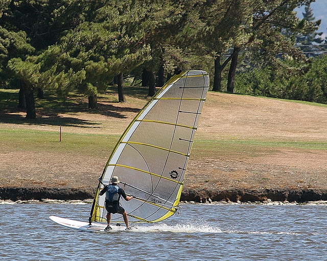 Cursos de windsurf en Zaragoza
