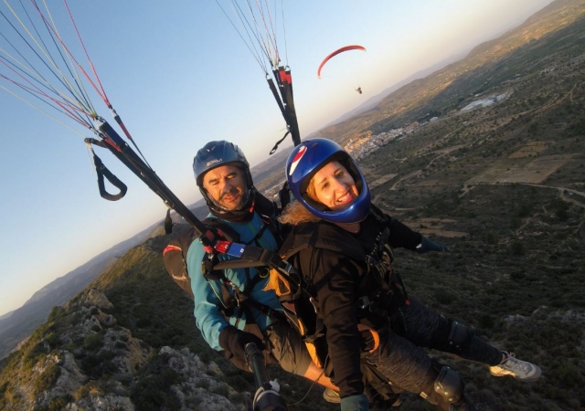 Disfrutando del parapente en Valencia