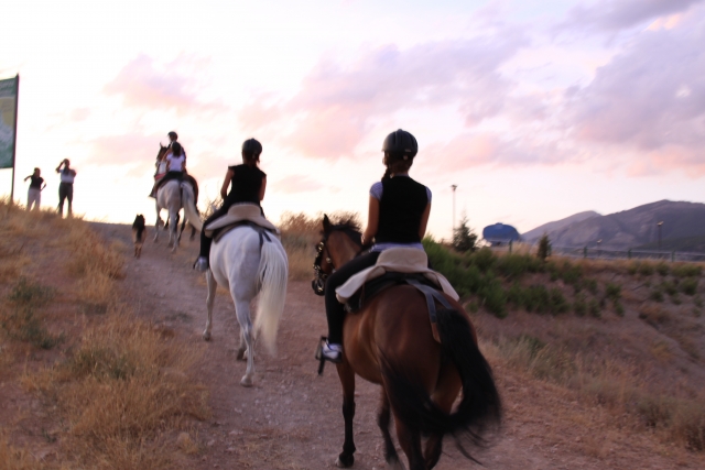 salida al atardecer